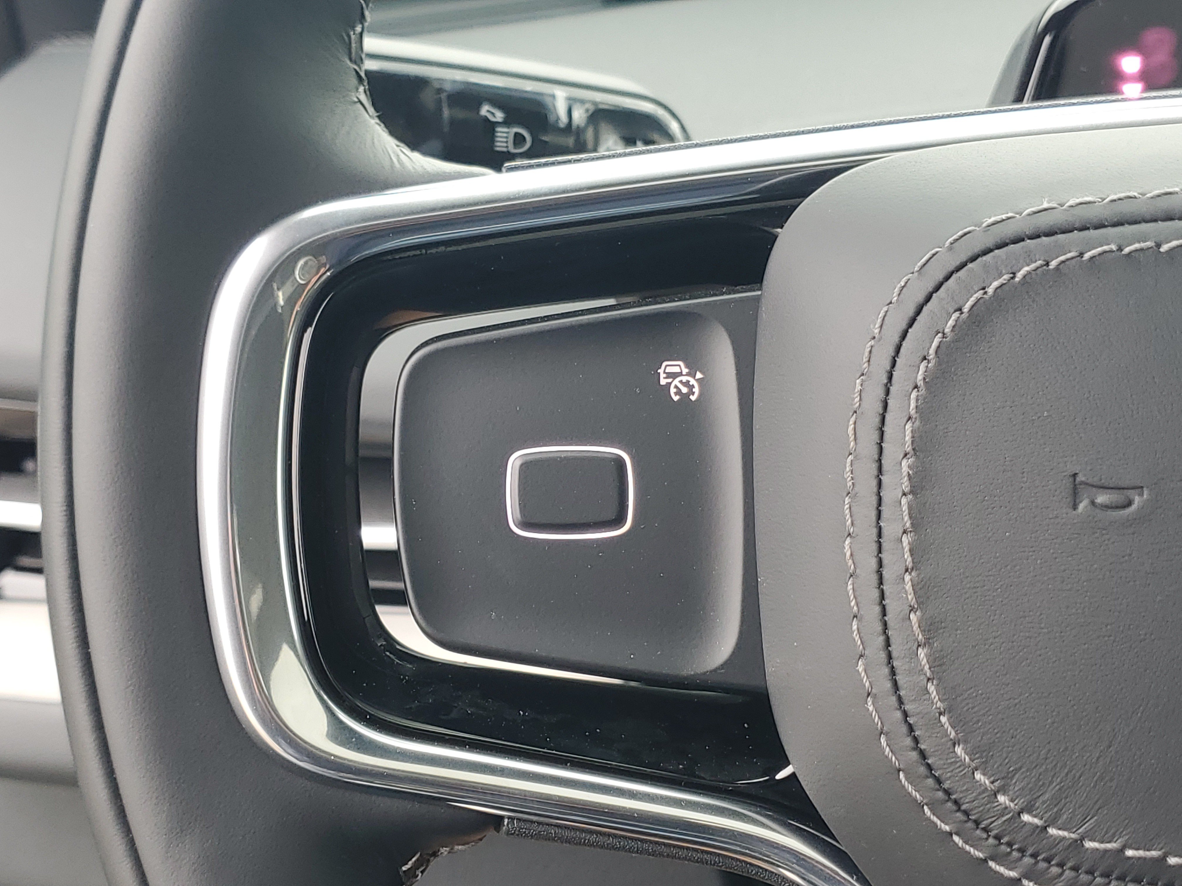 New 2026 Lincoln Navigator Reserve w/ Jet Appearance Package AWD/4WD image 17
