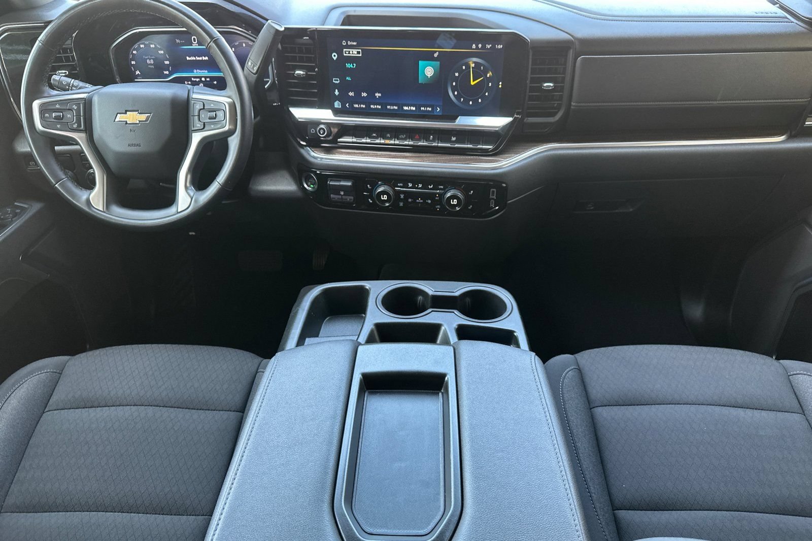 Used 2025 Chevrolet Silverado 1500 LT RWD image 13
