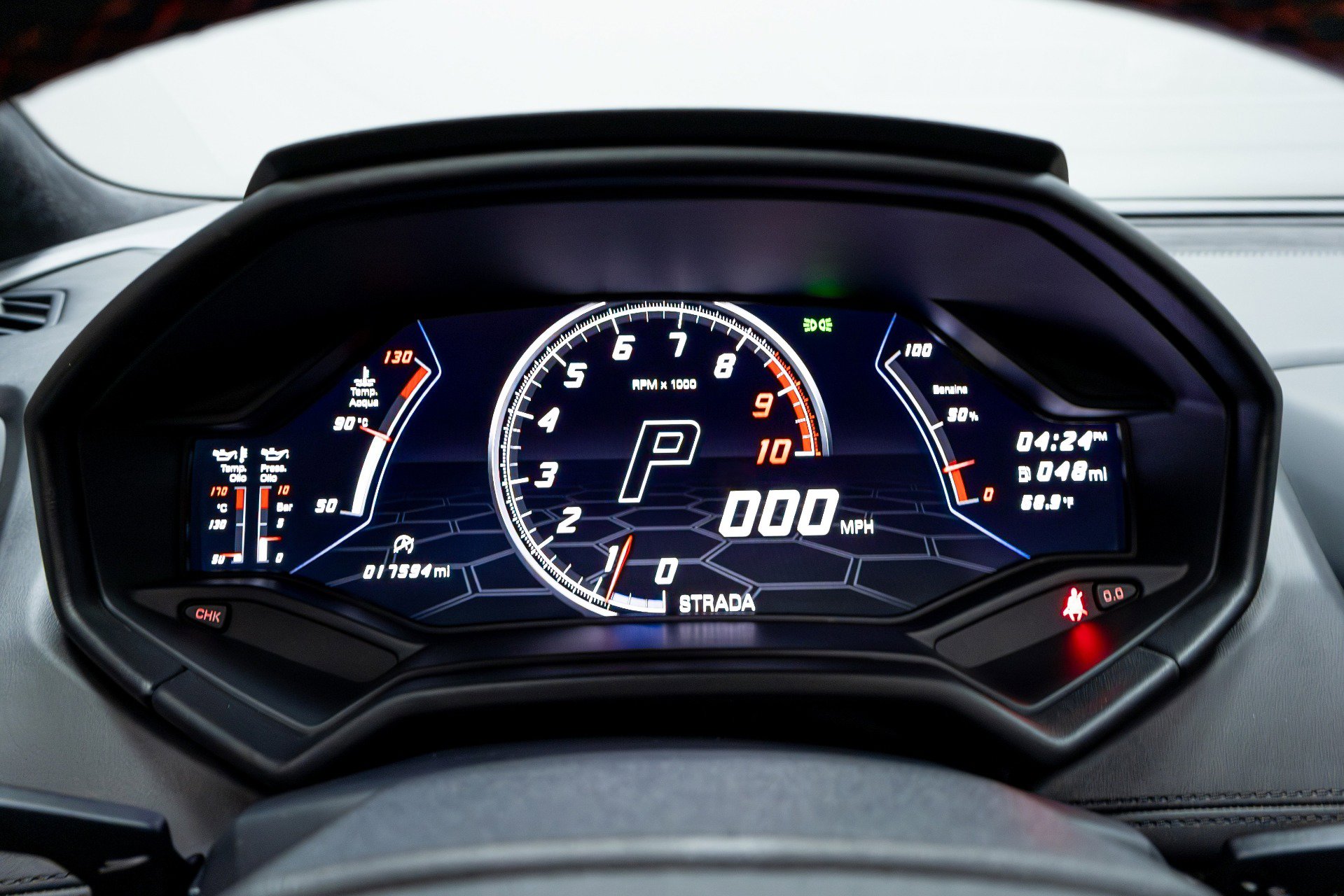 Used 2020 Lamborghini Huracan EVO image 11