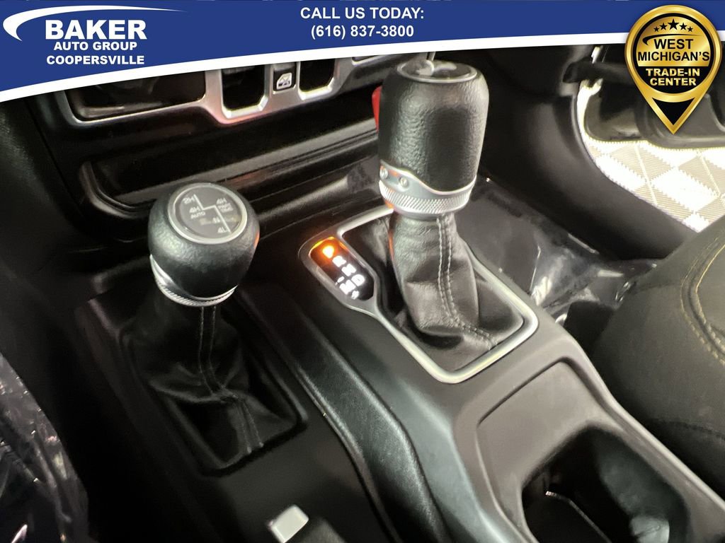 Used 2024 Jeep Wrangler Unlimited w/ Convenience Group image 16