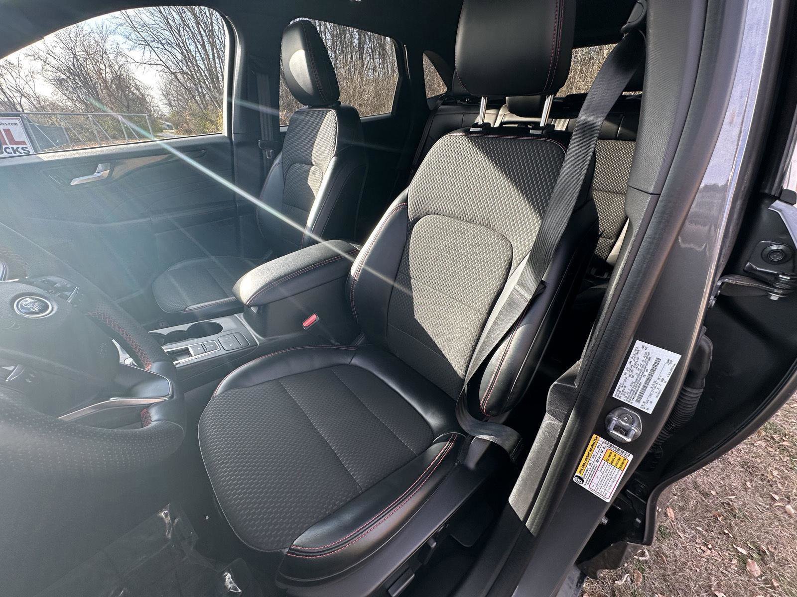 Used 2024 Ford Escape ST-Line AWD/4WD image 20