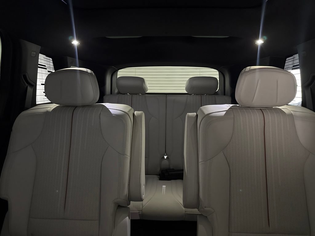 Certified 2026 Cadillac Vistiq Sport AWD/4WD image 15