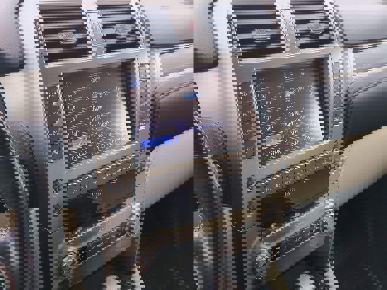 Used 2020 Lexus GX 460 Premium w/ Premium Package AWD/4WD image 28