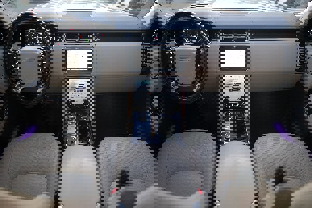 Used 2020 Land Rover Range Rover HSE image 16