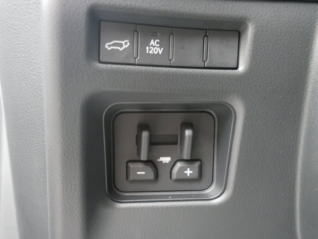 Certified 2025 Lexus LX 700h Luxury w/ Appearance Package AWD/4WD image 18