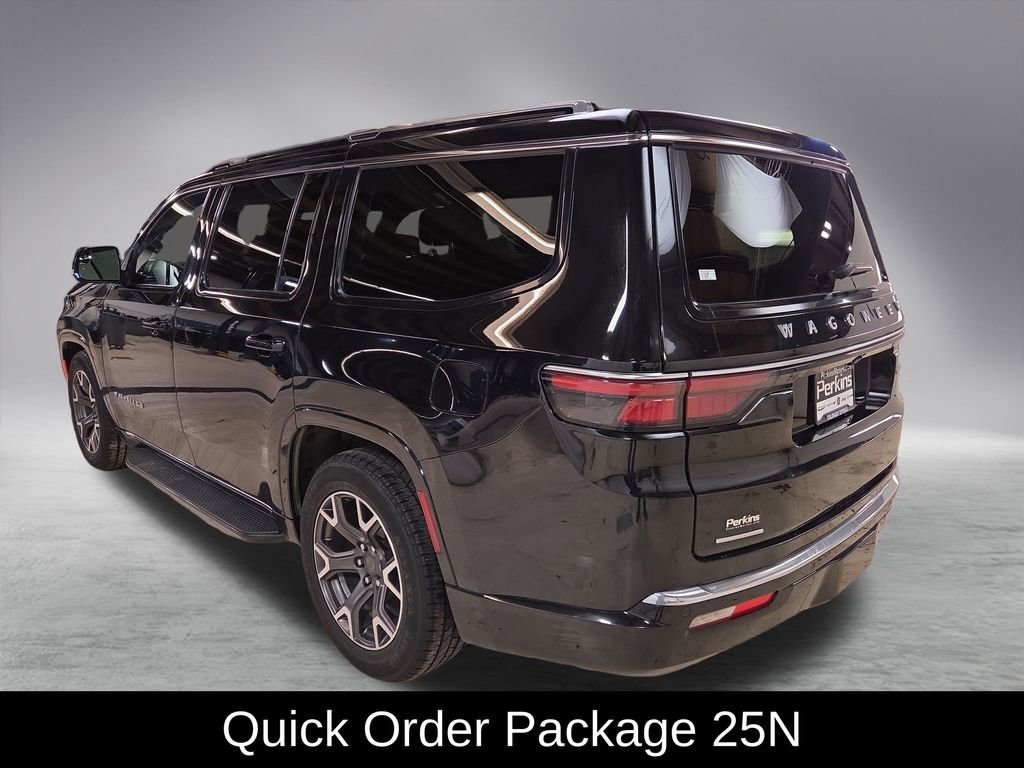 Used 2023 Jeep Wagoneer Series III w/ Preferred Equipment Group image 4