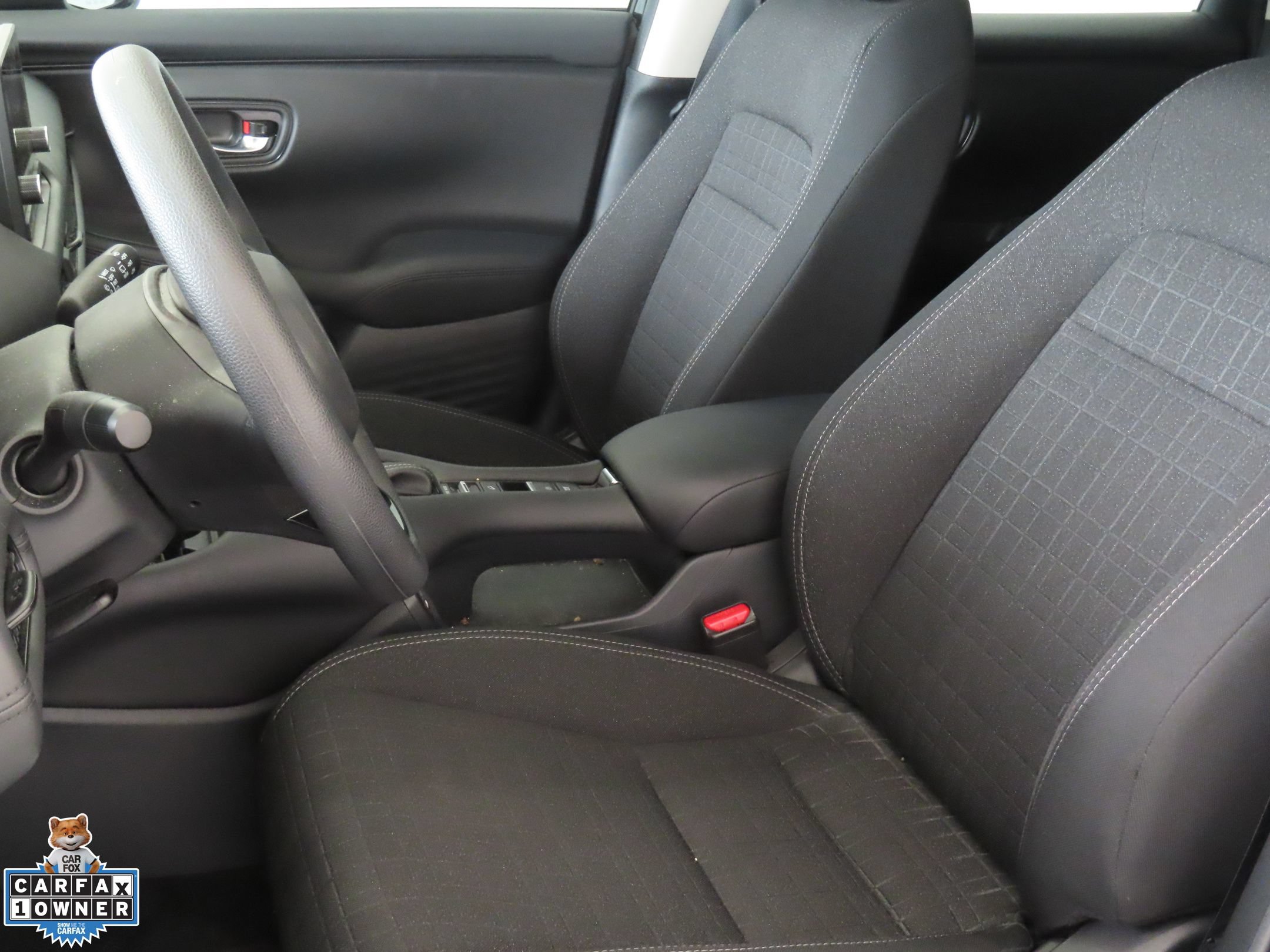 Used 2025 Honda HR-V LX image 11