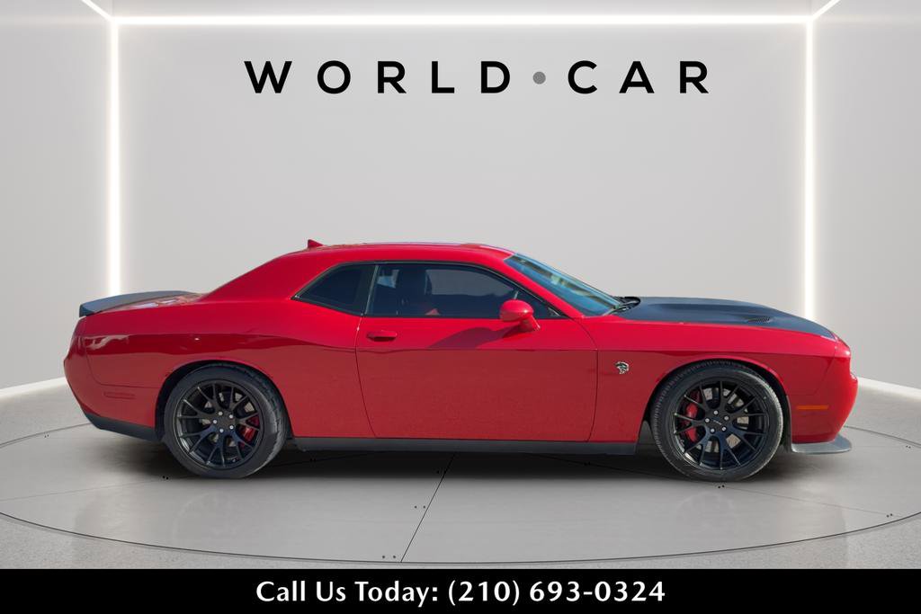 Used 2016 Dodge Challenger SRT Hellcat image 2