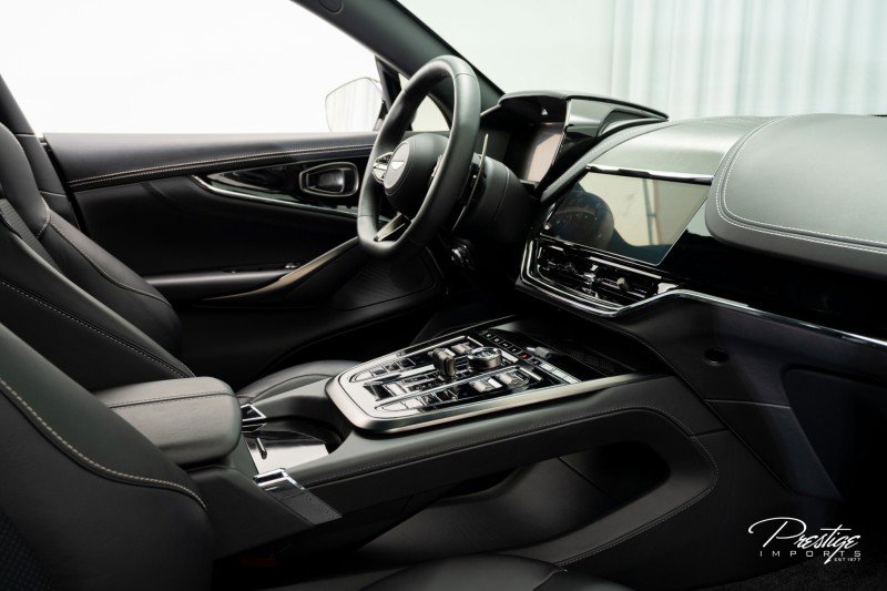 Used 2025 Aston Martin DBX 707 image 47