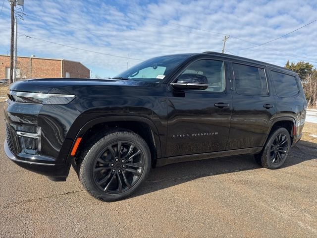 New 2026 Jeep Grand Wagoneer Summit w/ Premium Group III image 3