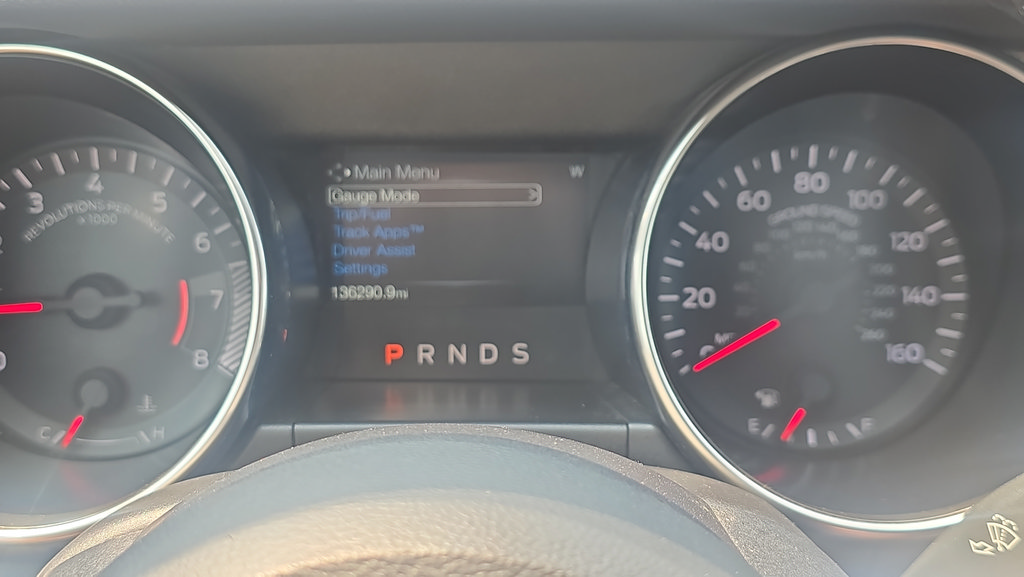 Used 2019 Ford Mustang Convertible RWD image 16