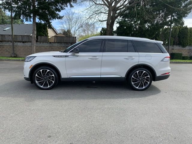 Certified 2025 Lincoln Aviator Reserve w/ Equipment Group 201A image 2