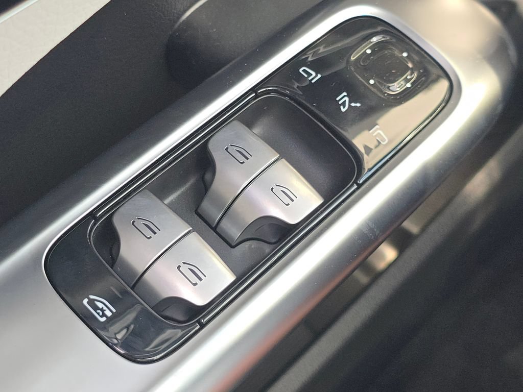 New 2026 Mercedes-Benz C 300 4MATIC Sedan image 28