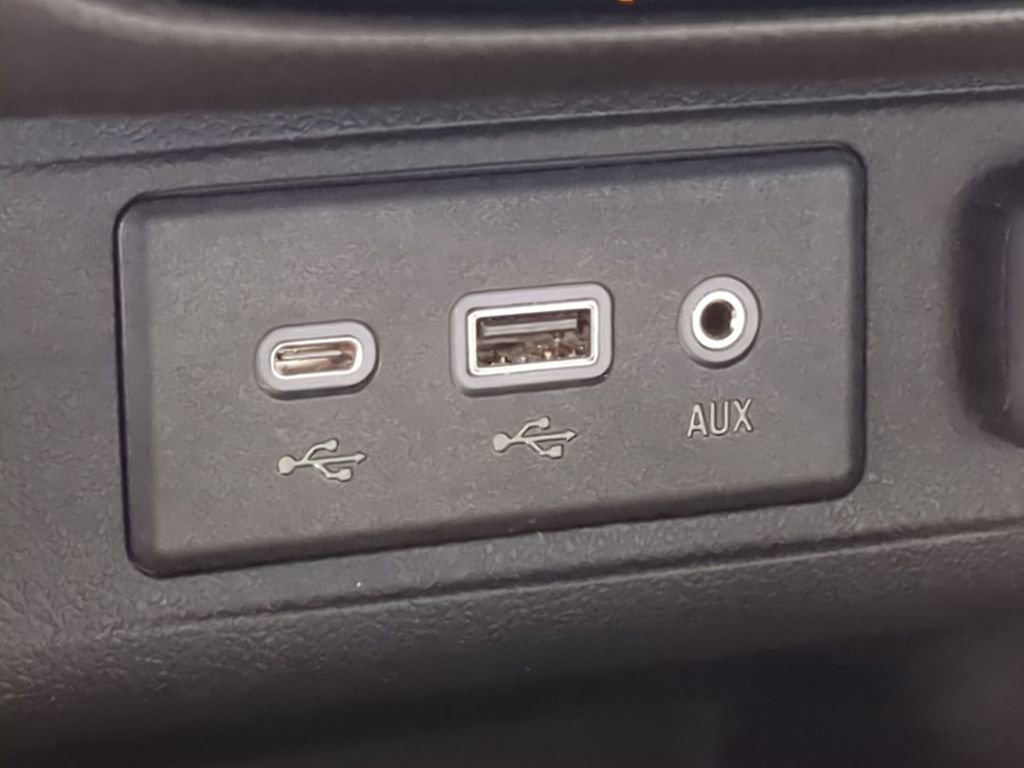 Used 2023 Buick Encore GX Preferred w/ Cold Weather Comfort Package image 29