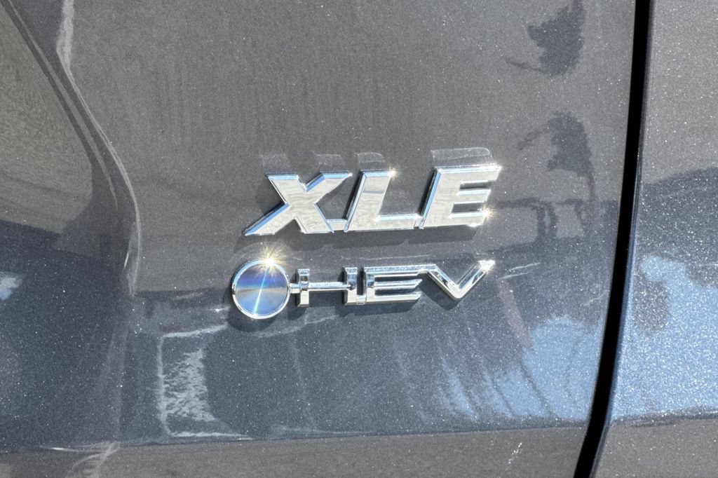 Certified 2025 Toyota RAV4 XLE AWD/4WD image 27