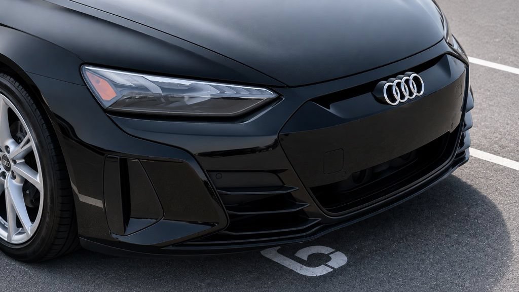 Used 2023 Audi e-tron GT Premium Plus AWD/4WD image 10