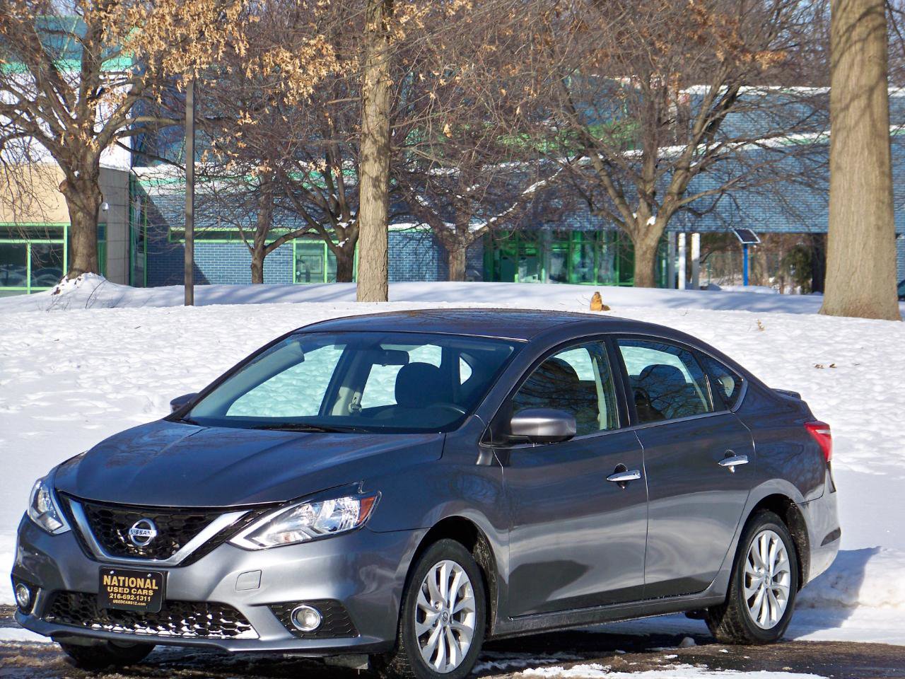 Used 2019 Nissan Sentra SV image 2