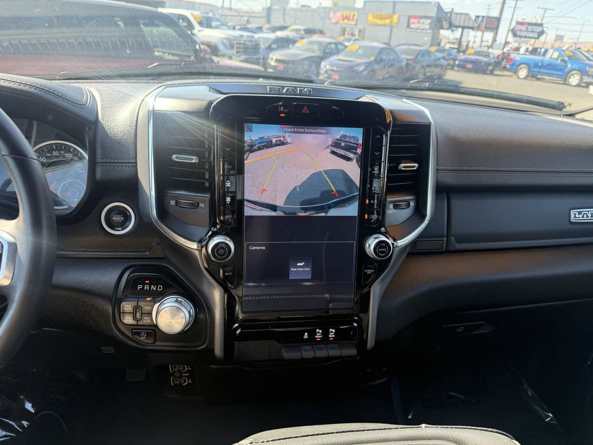 Used 2025 RAM 1500 Laramie AWD/4WD image 9
