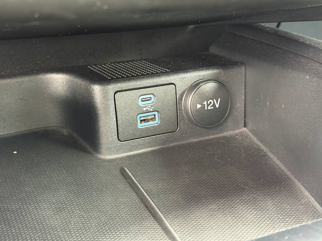 Used 2023 Ford Escape ST-Line Select AWD/4WD image 31