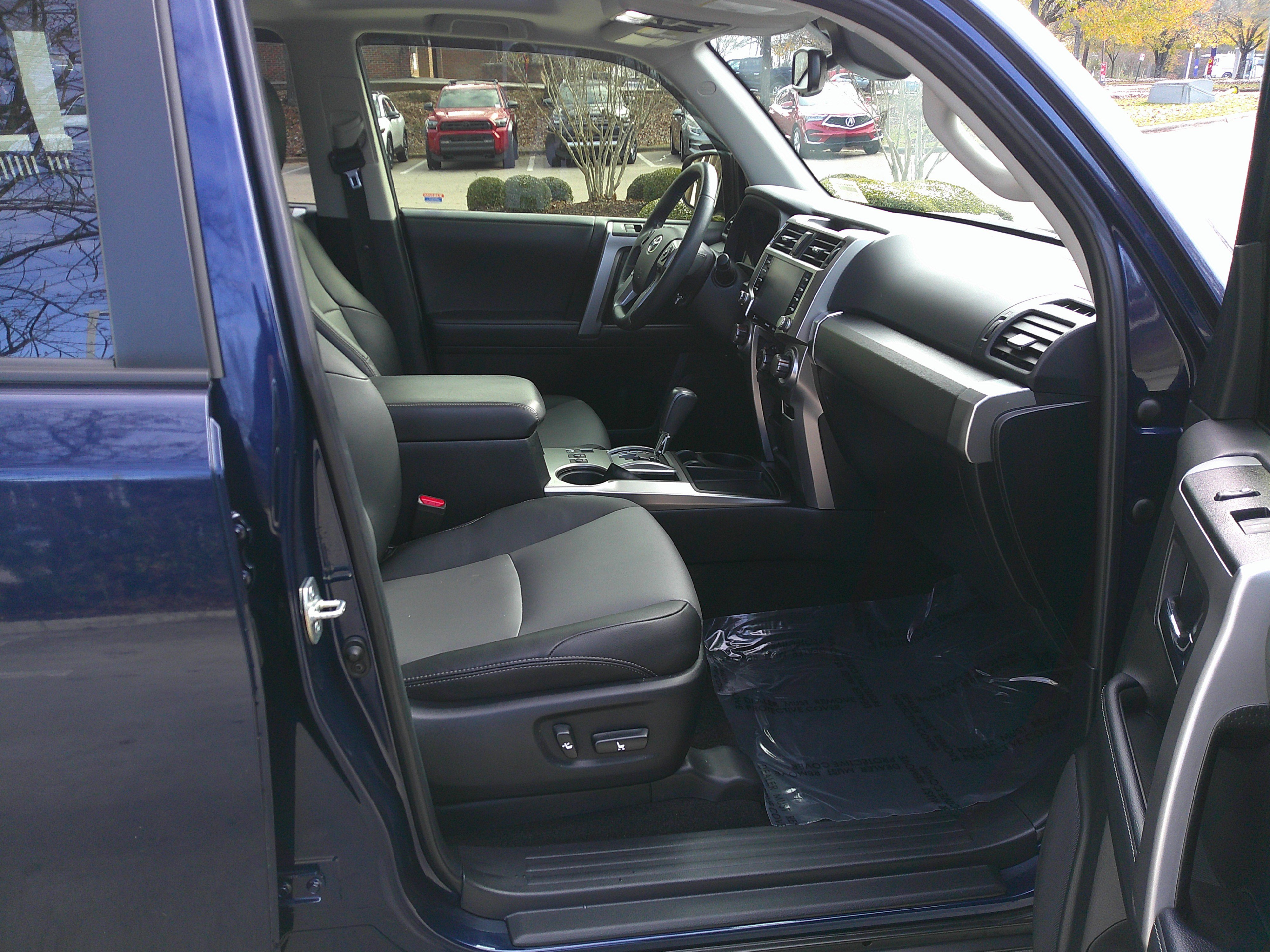 Used 2022 Toyota 4Runner SR5 Premium image 34