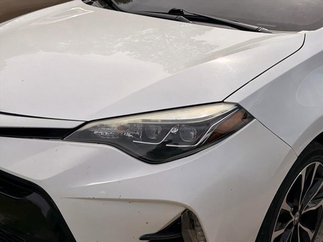 Used 2018 Toyota Corolla SE w/ Carpet Mat Package (TMS) FWD image 4
