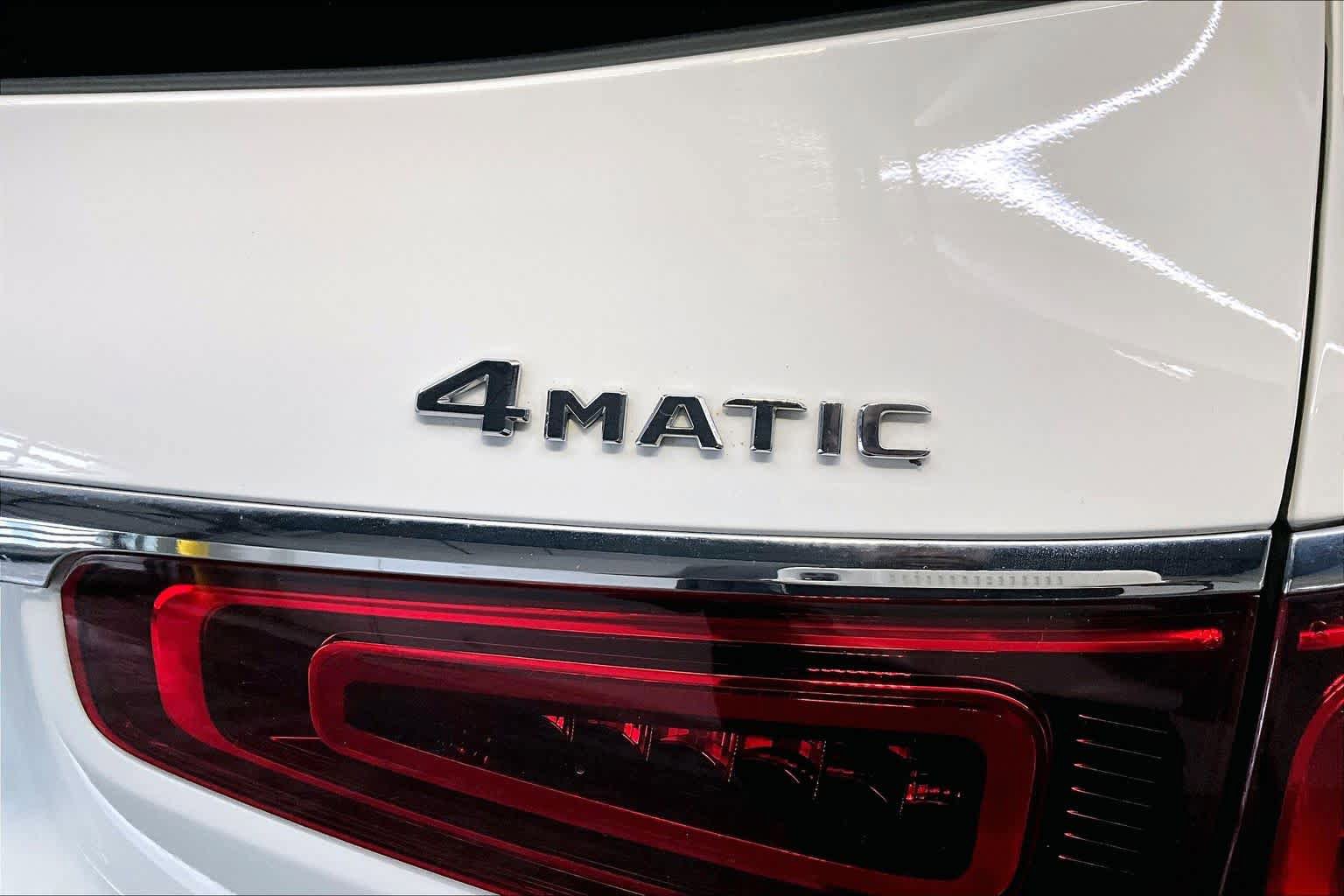 Used 2022 Mercedes-Benz GLS 450 4MATIC image 10