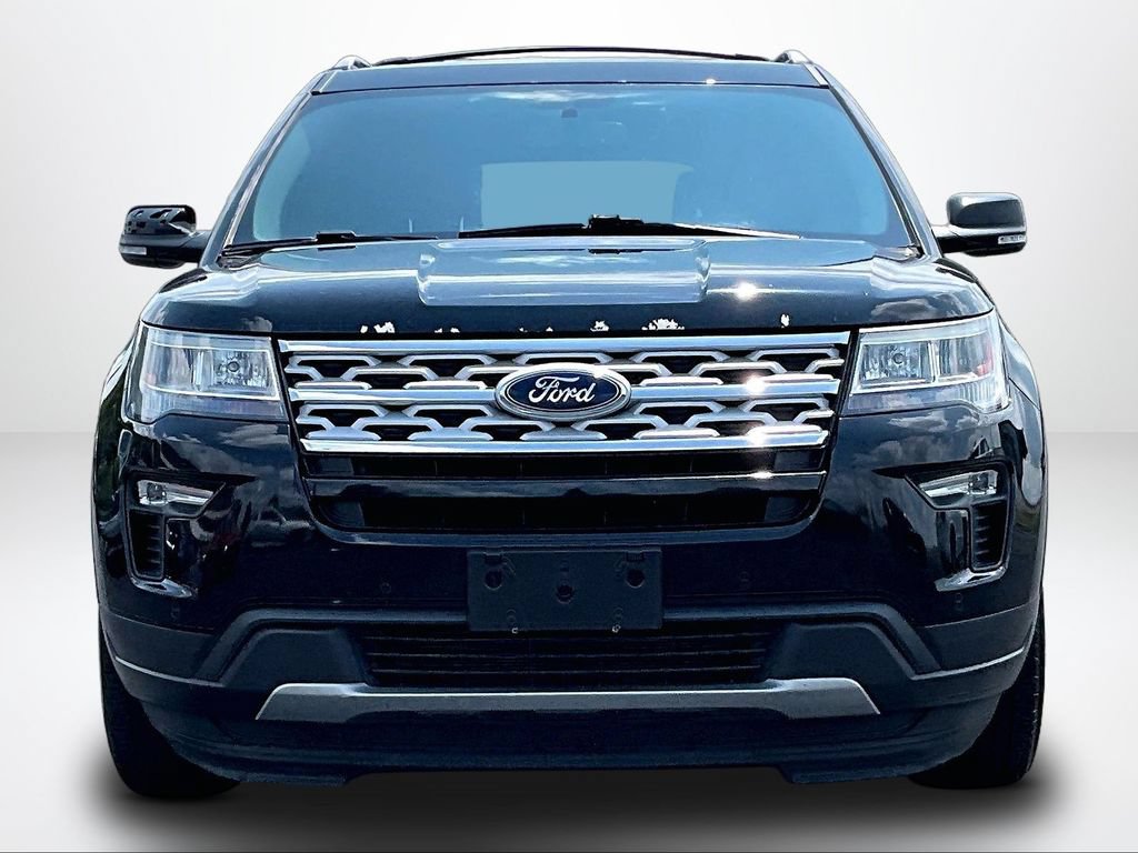 Used 2019 Ford Explorer XLT w/ Equipment Group 202A FWD image 3