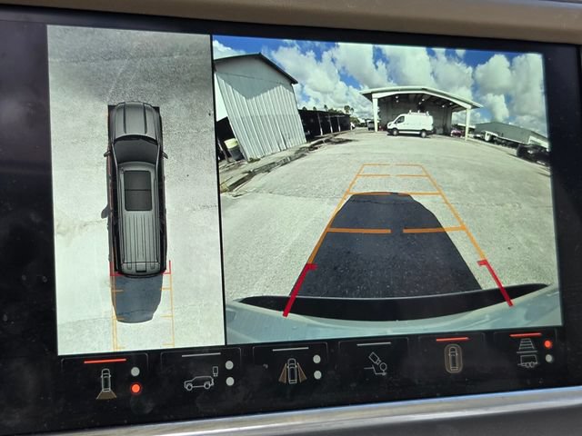 Used 2024 GMC Yukon Denali w/ Advanced Technology Package RWD image 19