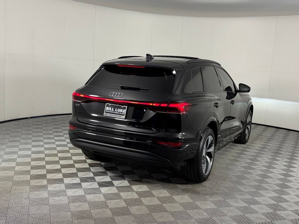 Used 2025 Audi Q6 e-tron Premium Plus w/ Premium Plus AWD/4WD image 8