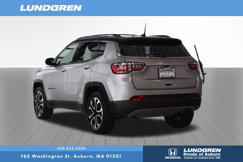 Used 2022 Jeep Compass Limited w/ Sun and Sound Group AWD/4WD image 3