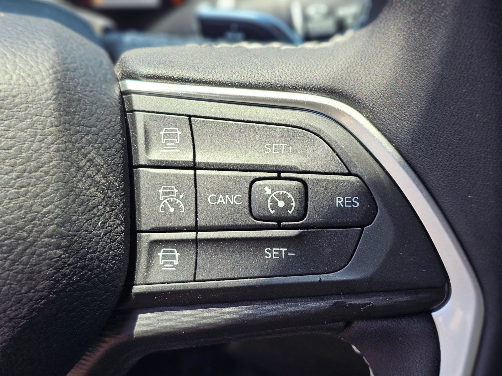 New 2026 Jeep Grand Cherokee Laredo RWD image 14