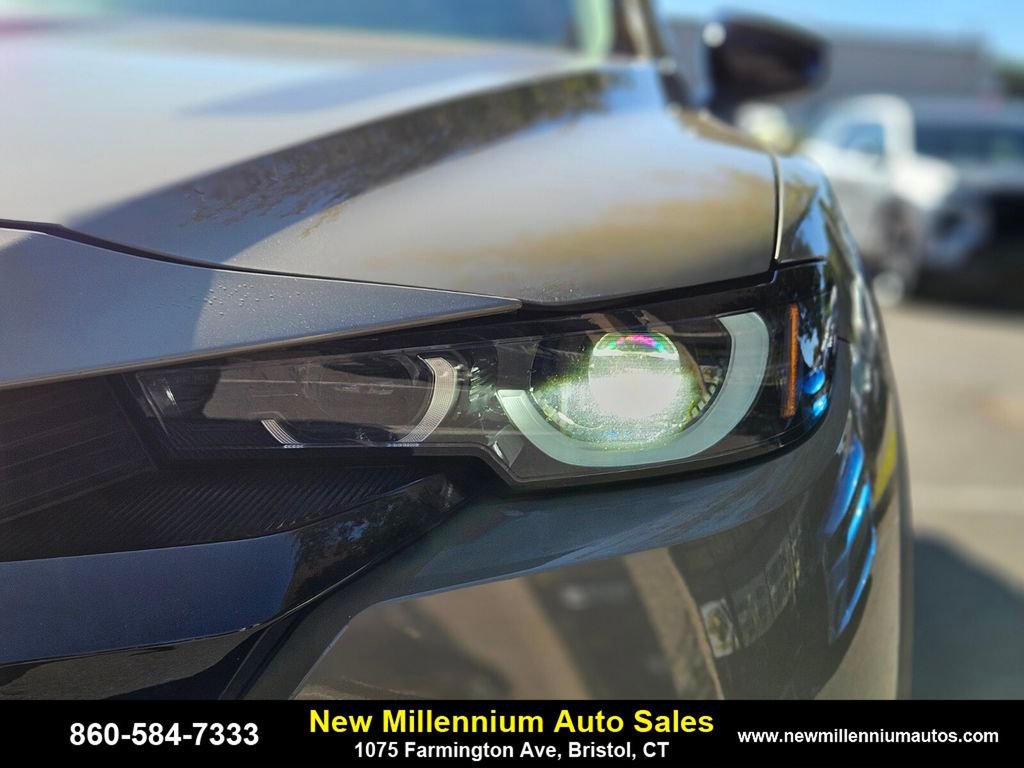 Used 2023 MAZDA CX-50 Meridian Edition image 10