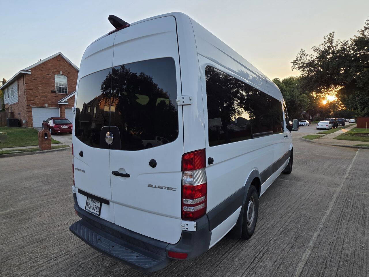 Used 2014 Freightliner Sprinter 2500 image 7