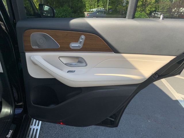 Used 2021 Mercedes-Benz GLE 450 4MATIC w/ AMG Line Exterior image 11