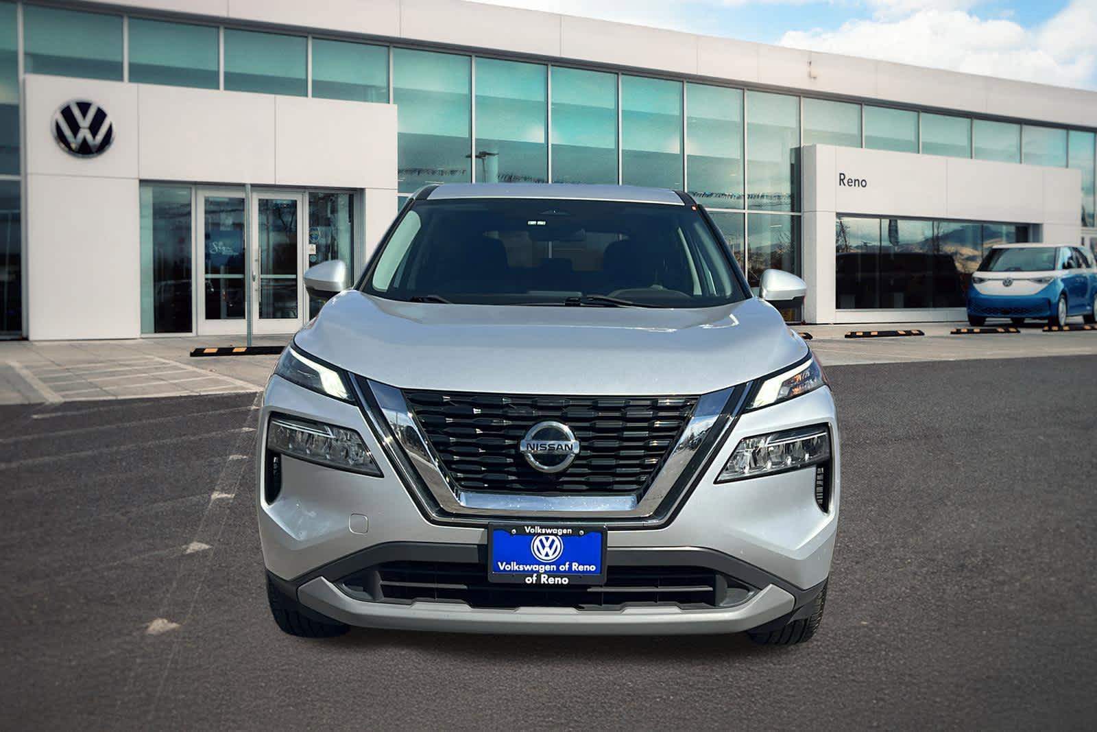 Used 2021 Nissan Rogue SV video 2