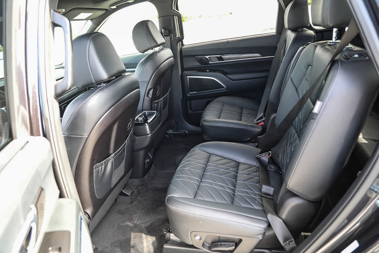 Used 2025 Kia Telluride SX X-Line AWD/4WD image 18