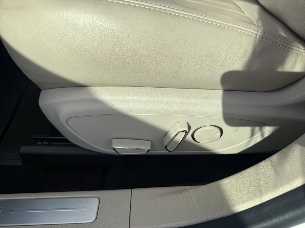 Used 2020 Lincoln MKZ Reserve w/ Elements Package image 15