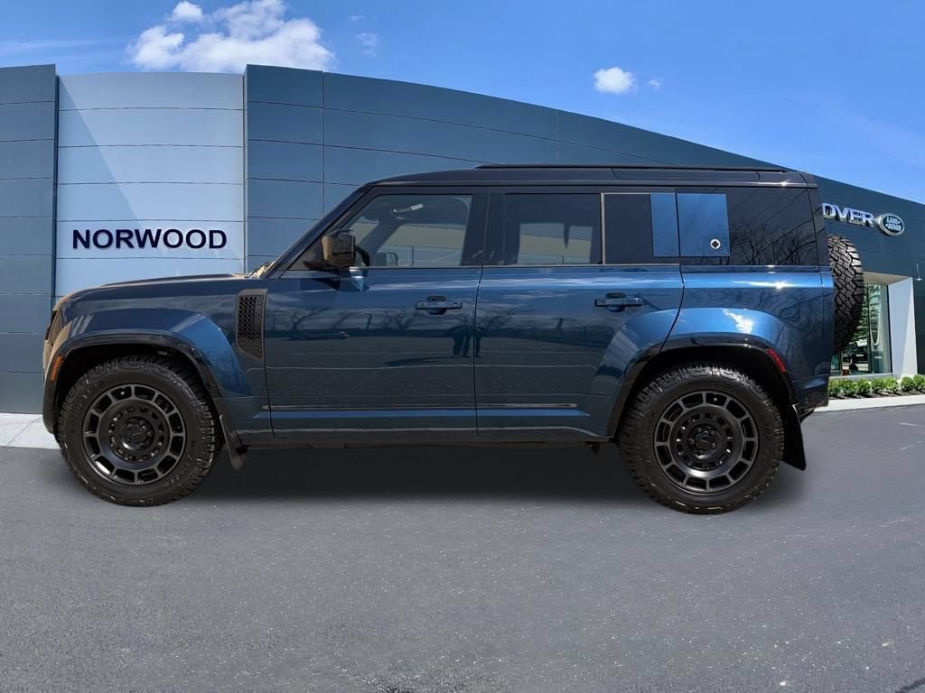 New 2026 Land Rover Defender 110 AWD/4WD image 5