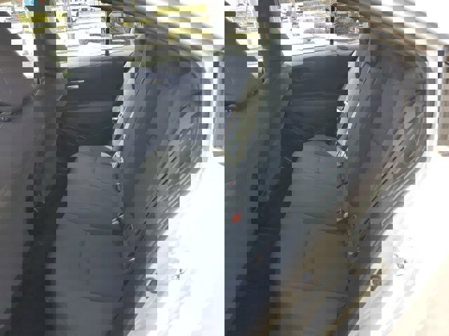 Used 2021 Toyota Corolla LE image 17