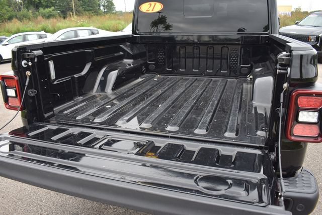 Used 2021 Jeep Gladiator Rubicon w/ Cold Weather Group AWD/4WD image 18