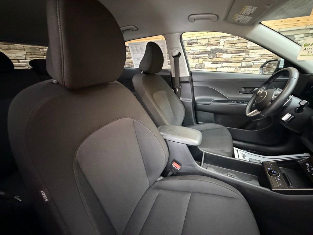 Used 2024 Hyundai Kona SEL w/ Convenience Package image 15