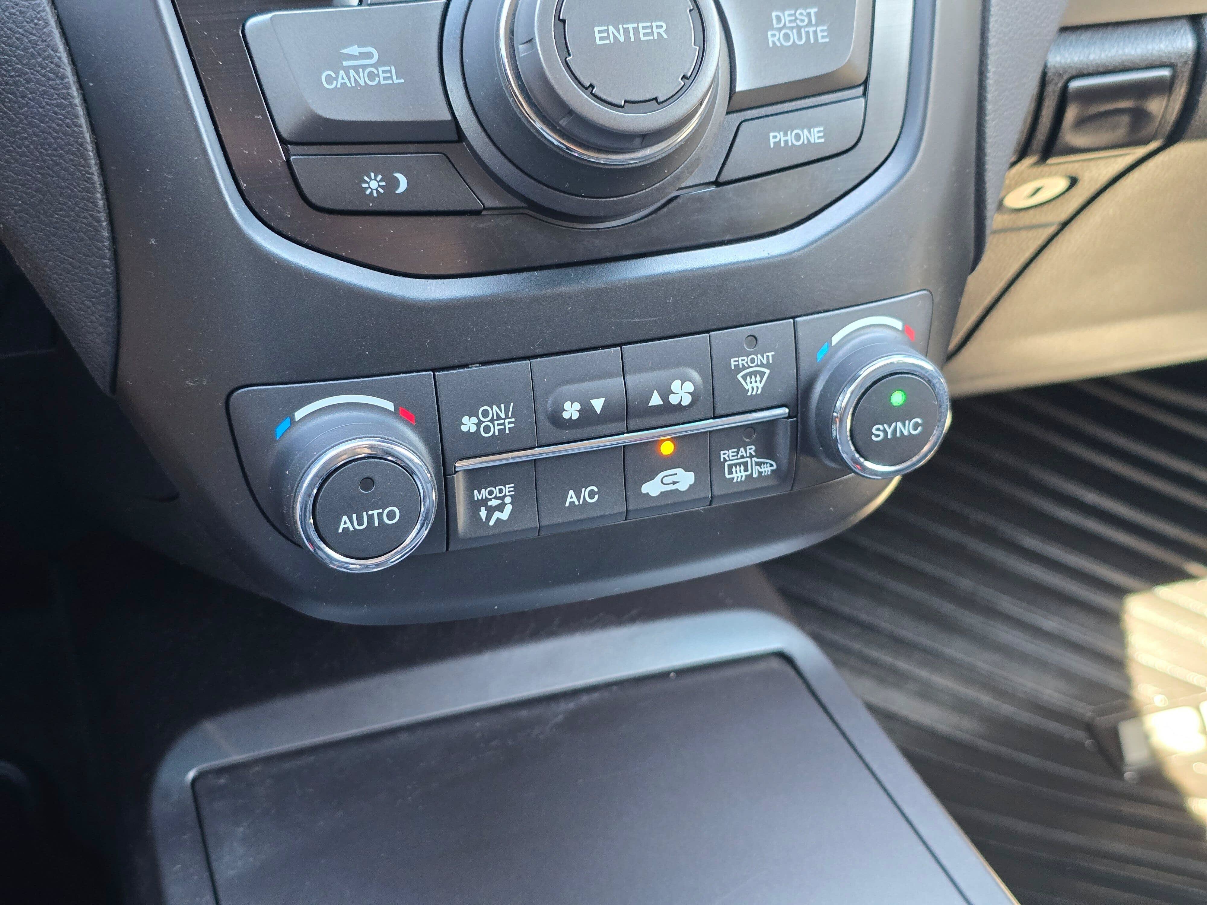 Used 2014 Acura RDX w/ Technology Package AWD/4WD image 25