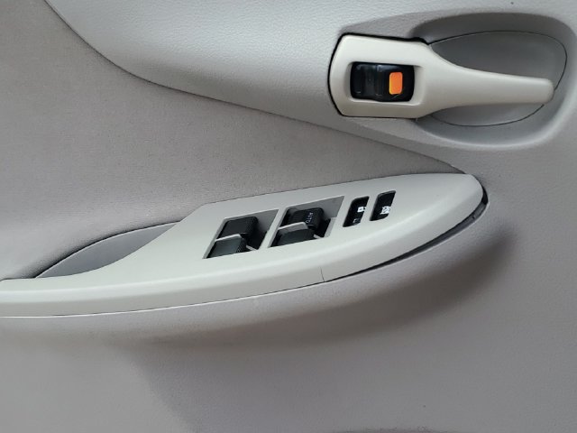 Used 2009 Toyota Corolla LE w/ All Weather Guard Pkg FWD image 20