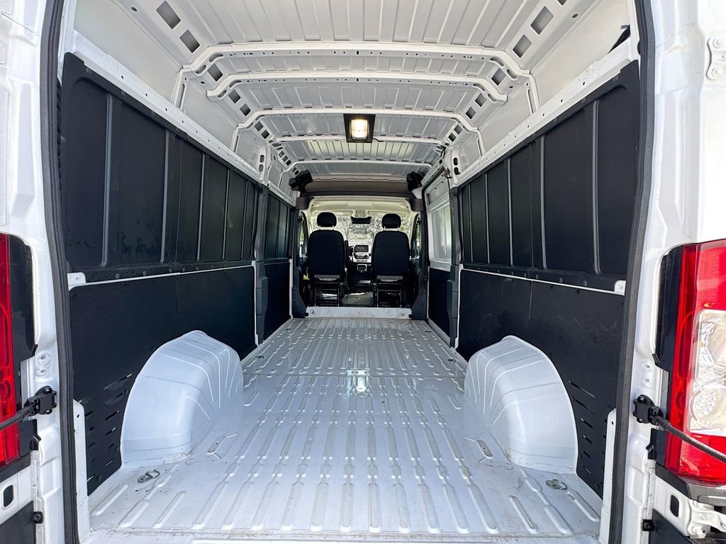Used 2026 RAM ProMaster 2500 w/ Convenience Group FWD image 11