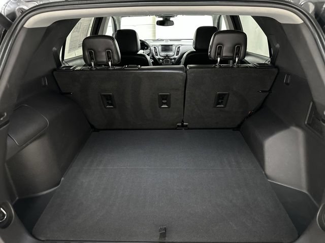 Used 2020 Chevrolet Equinox LT w/ Sport Edition FWD image 15