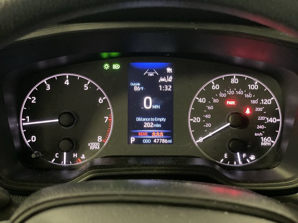 Used 2025 Toyota Corolla LE FWD image 11