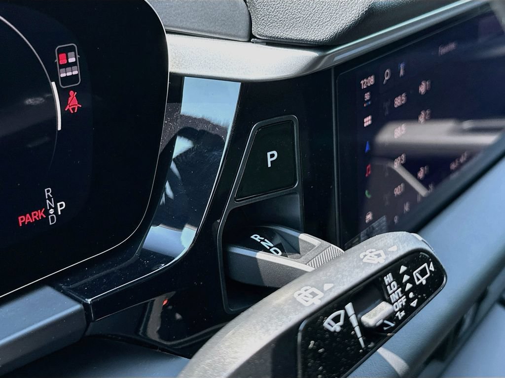New 2026 Porsche Macan 4 Electric AWD/4WD image 19