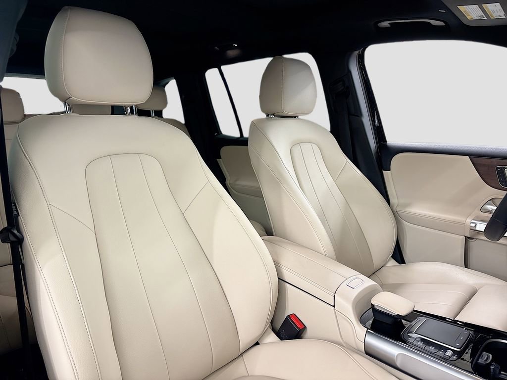 Used 2023 Mercedes-Benz EQB 300 4MATIC image 15