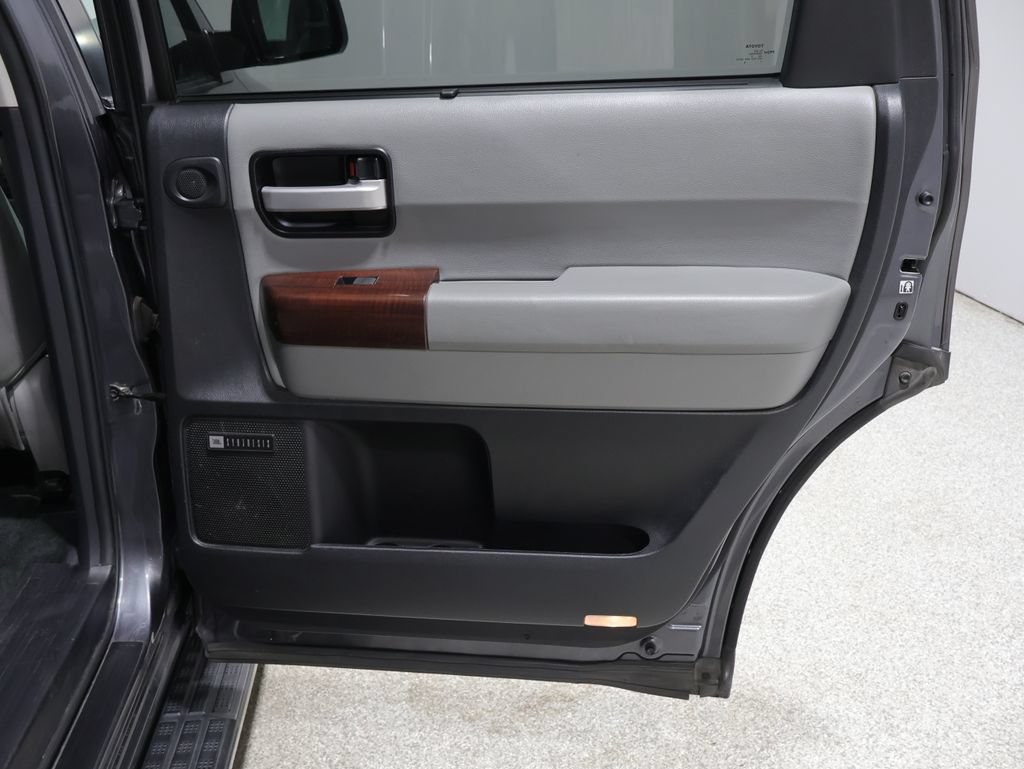 Used 2013 Toyota Sequoia Platinum AWD/4WD image 21