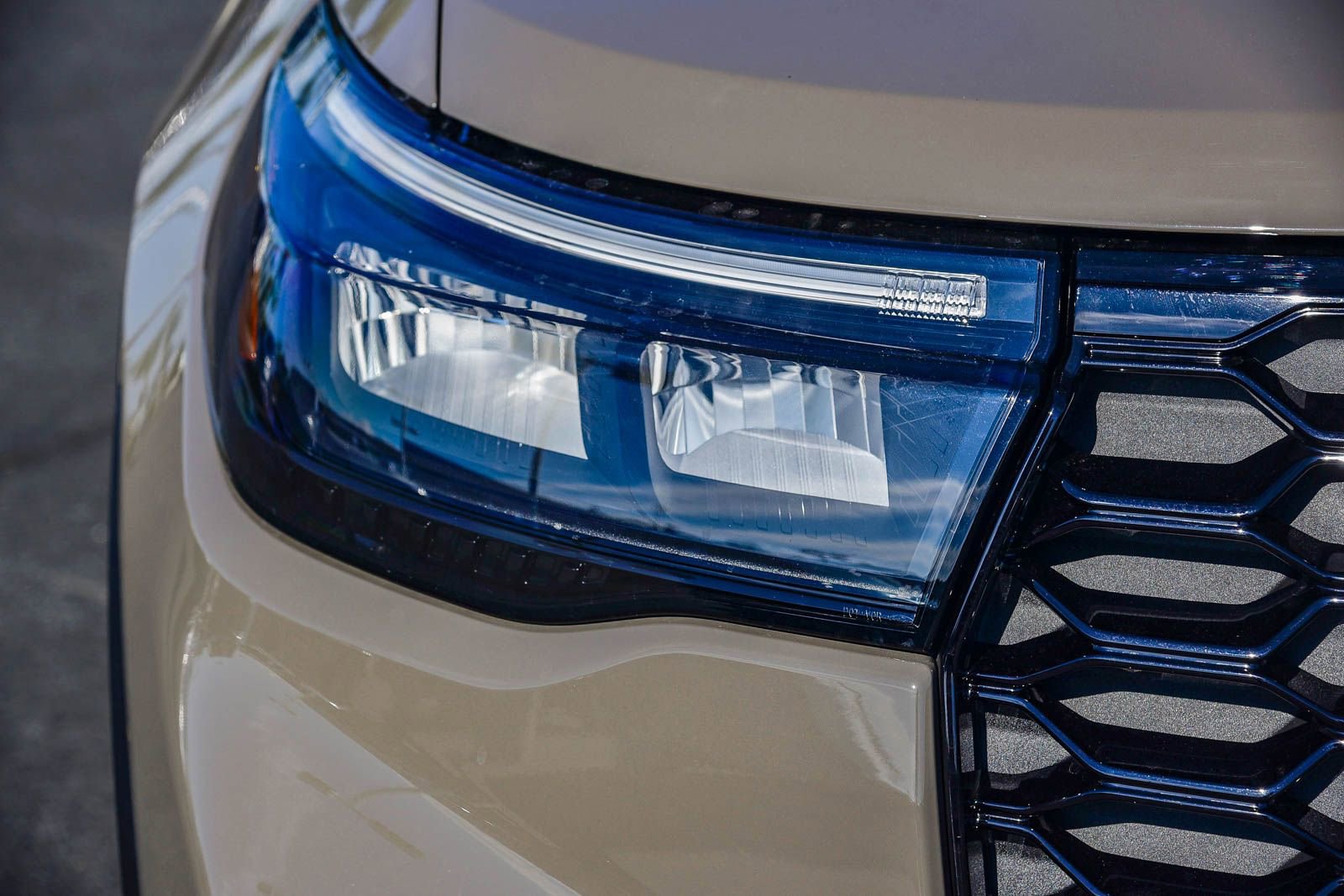 New 2026 Ford Explorer ST-Line w/ ST-Line Street Pack image 10